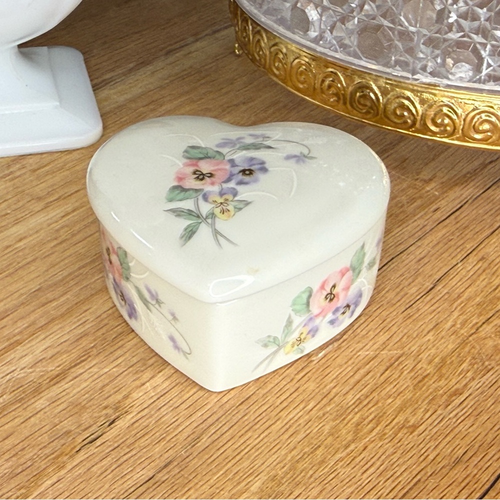 Vintage Russ Heart Trinket Box with Pansy Design